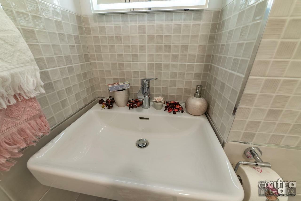 Apartmani Alexandar15 Novi Sad Eksteriør billede