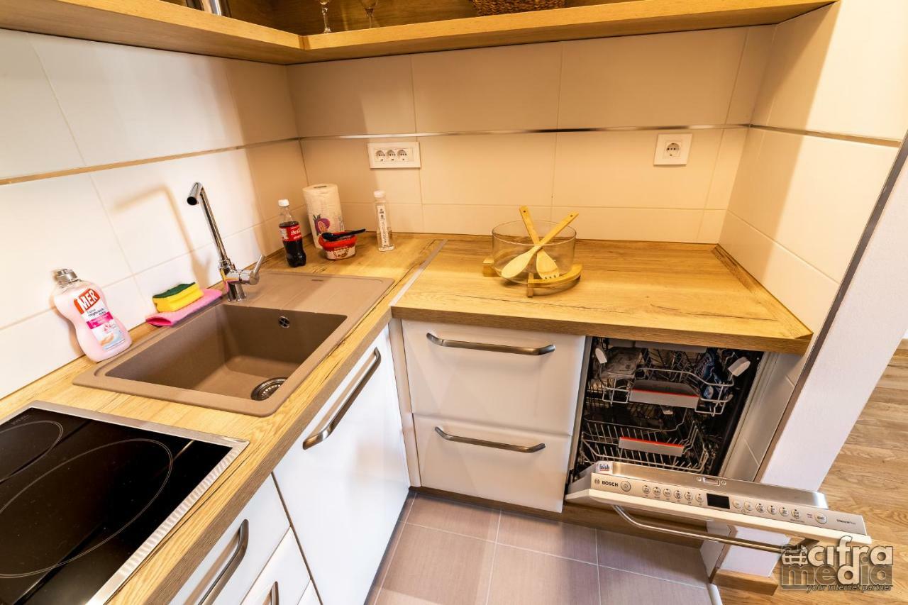 Apartmani Alexandar15 Novi Sad Eksteriør billede